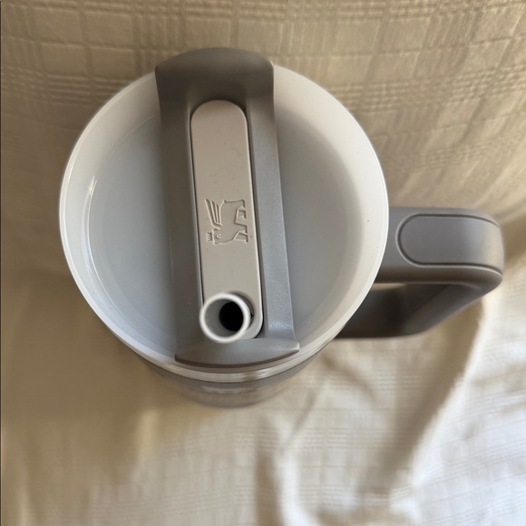 Stanley Matte Gray Quencher Tumbler - Picture 5 of 5